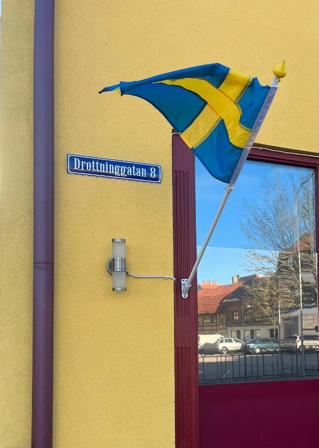 Sveriges Minsta Hotell! Hotel Gruyere Ландскруна Экстерьер фото