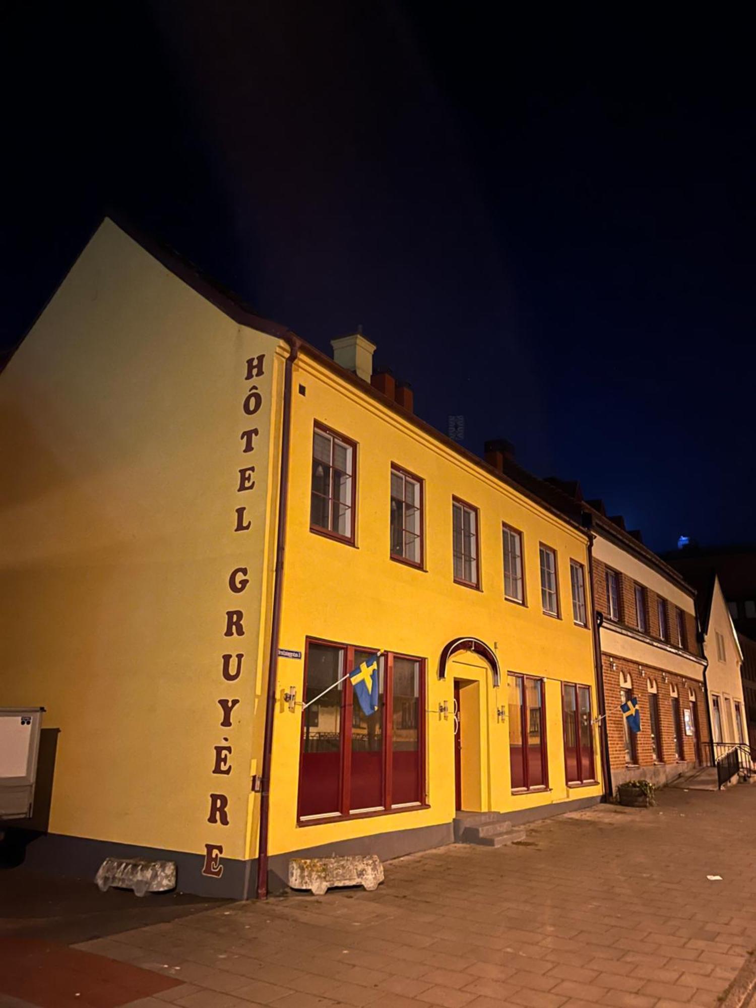 Sveriges Minsta Hotell! Hotel Gruyere Ландскруна Экстерьер фото